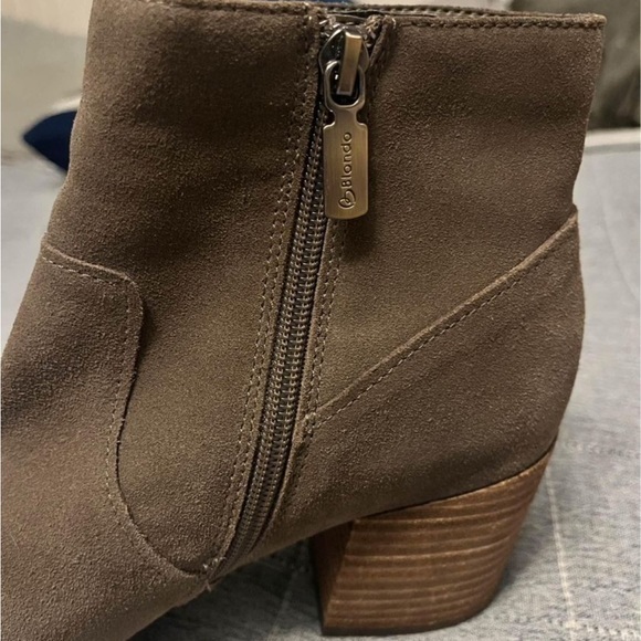 Blonde‎ Dark Taupe Ankle Bootie - Picture 5 of 7